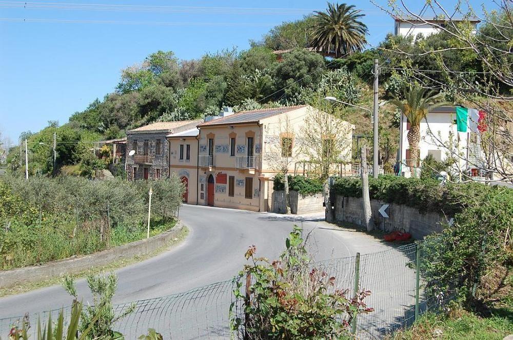 Agriturismo Parra Santa Lucia del Mela Kültér fotó