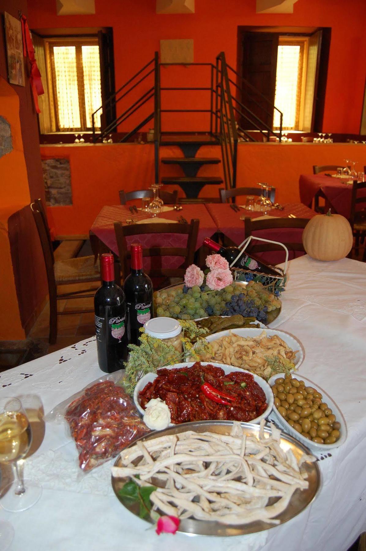 Agriturismo Parra Santa Lucia del Mela Kültér fotó