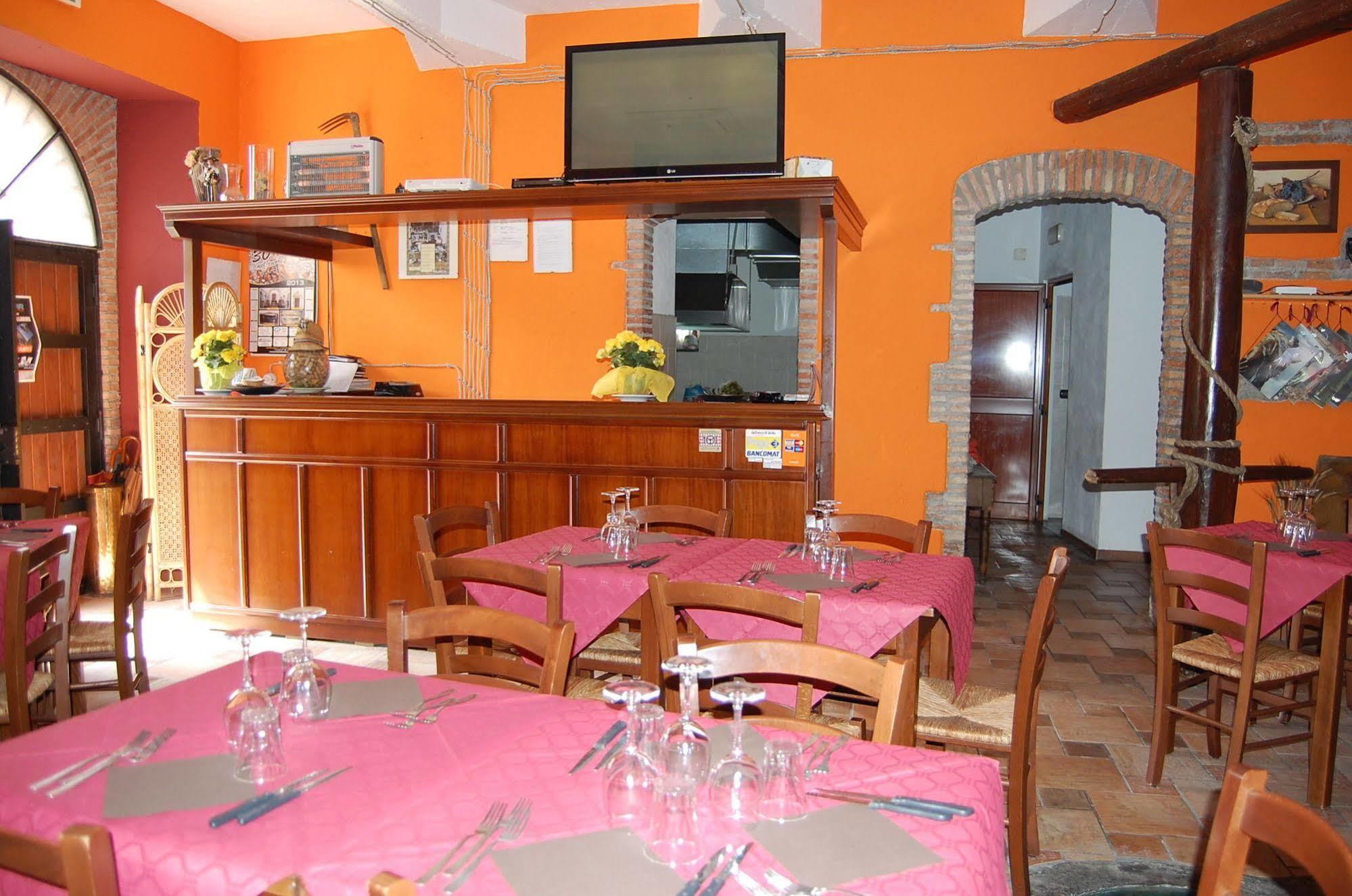 Agriturismo Parra Santa Lucia del Mela Kültér fotó